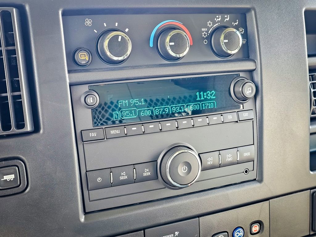 New 2025 GMC Savana 3500 Work Van 3D Cargo Van w/ Driver Convenience Package image 19