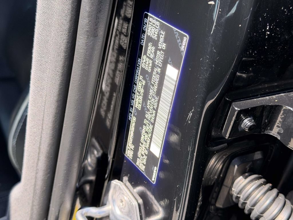 Used 2019 Volvo S60 T5 R-Design FWD image 26