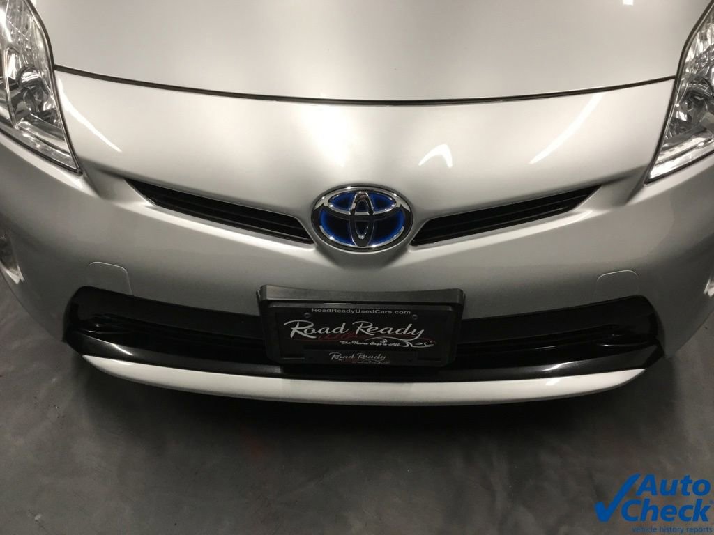 Used 2015 Toyota Prius Three w/ Solar Roof Package image 19