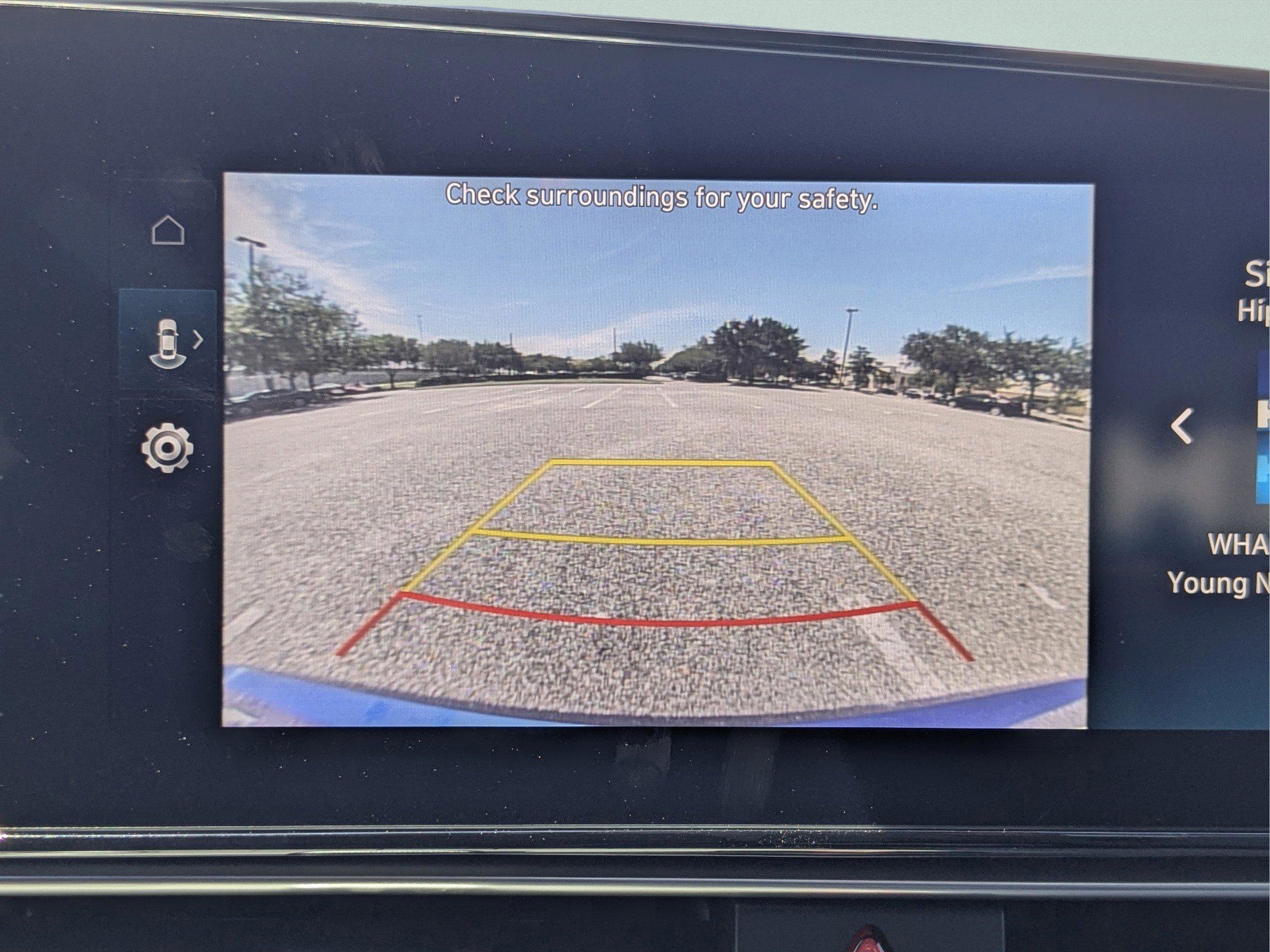 New 2025 Hyundai Elantra Limited image 21