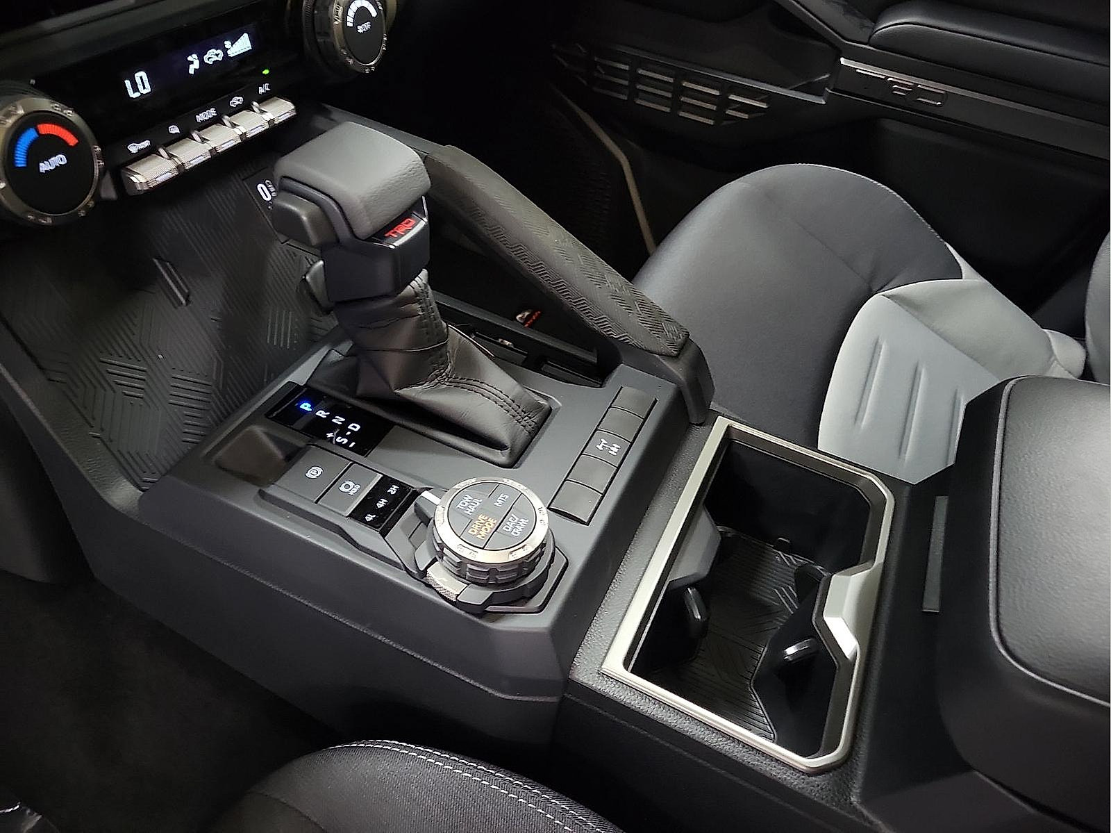 New 2026 Toyota Tacoma TRD Off-Road AWD/4WD image 12