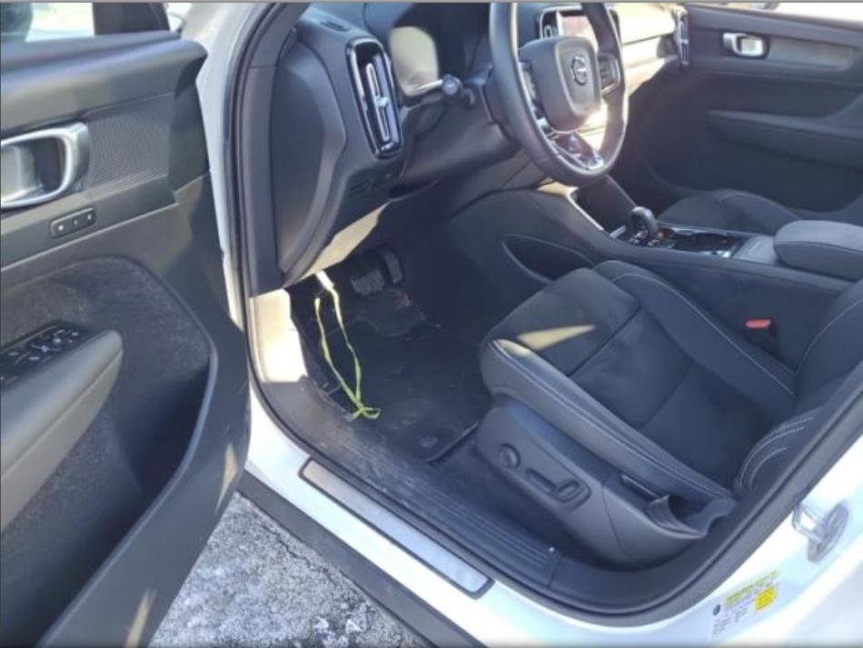 Used 2023 Volvo C40 P8 Recharge Plus image 23