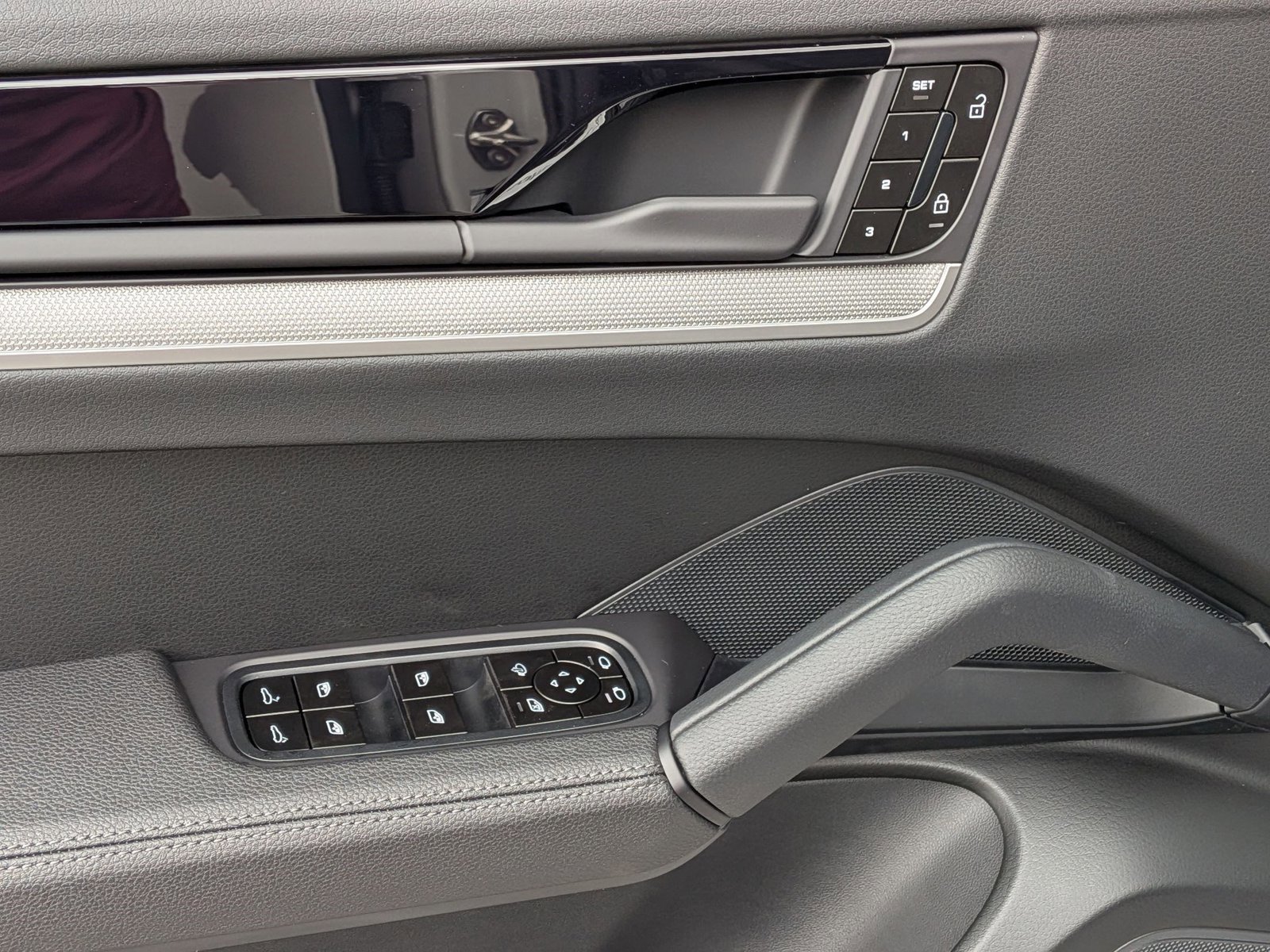 New 2026 Porsche Cayenne AWD/4WD image 15