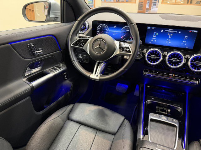Used 2025 Mercedes-Benz GLA 250 image 6