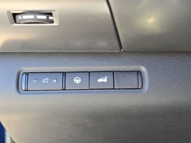 New 2026 Nissan Pathfinder SL image 29