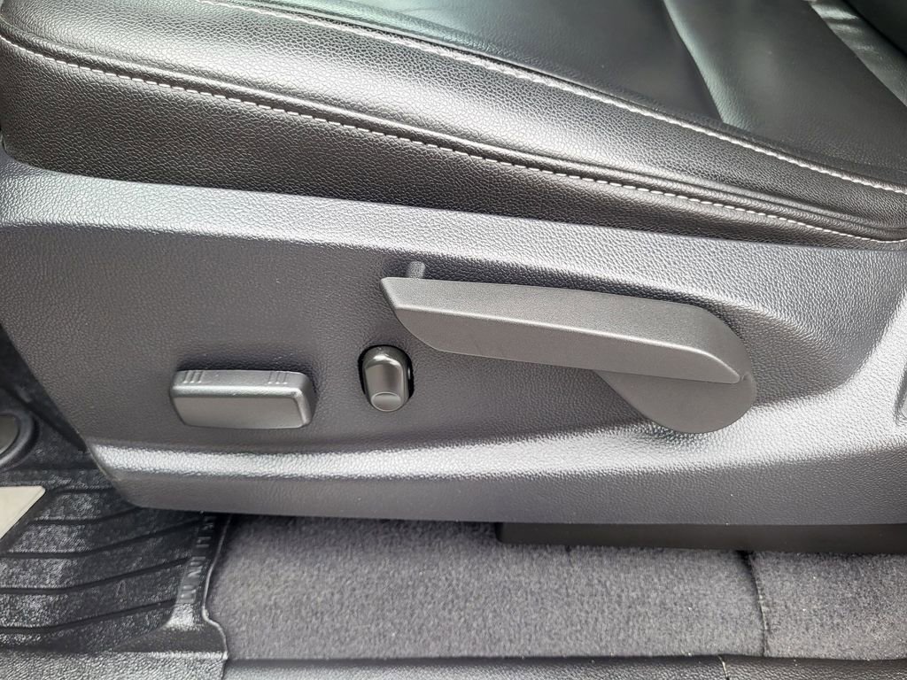 Used 2019 Chevrolet Colorado ZR2 w/ LPO, Power Package image 11