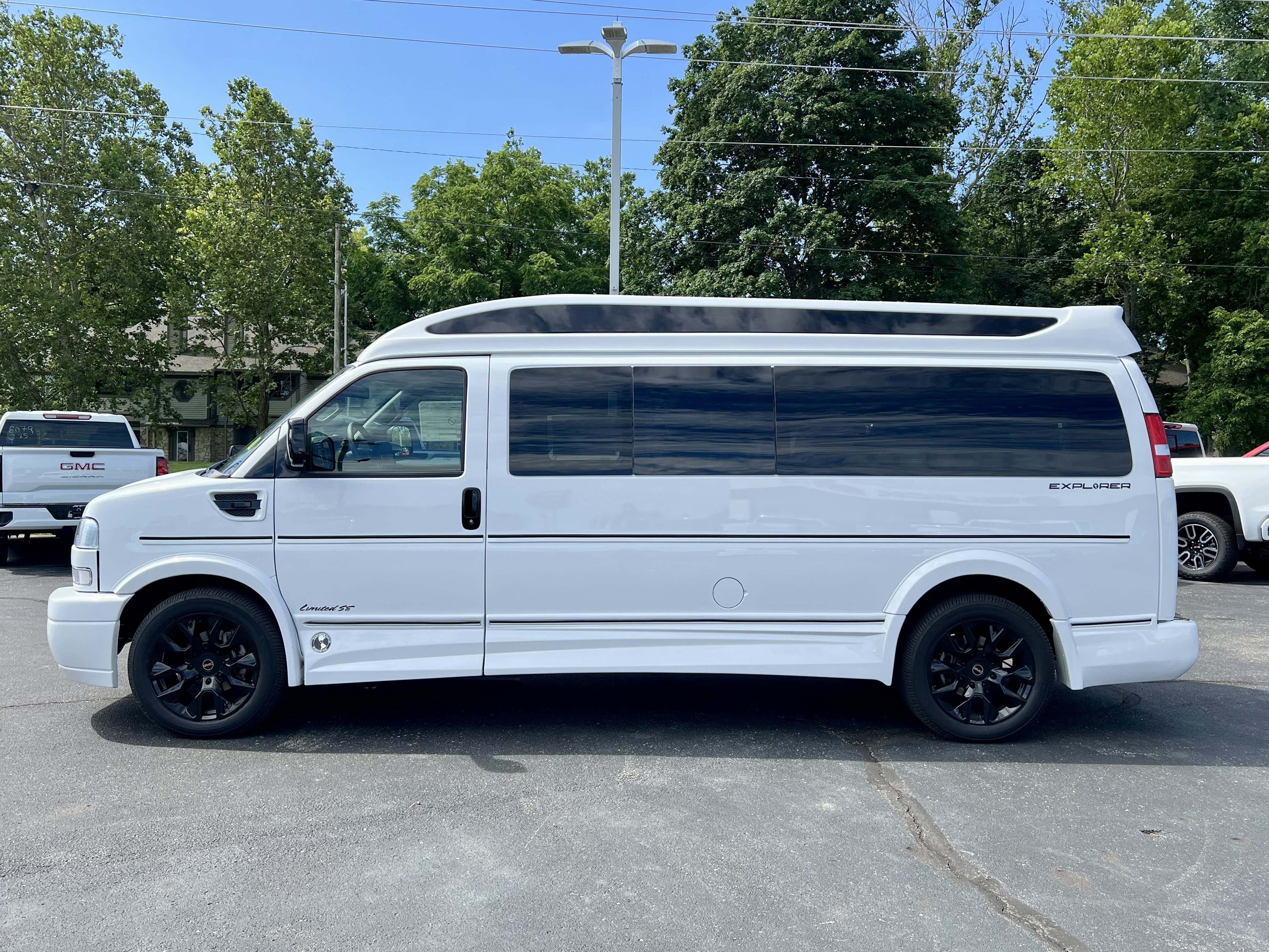 New 2026 GMC Savana 2500 Extended w/ Driver Convenience Package RWD image 6