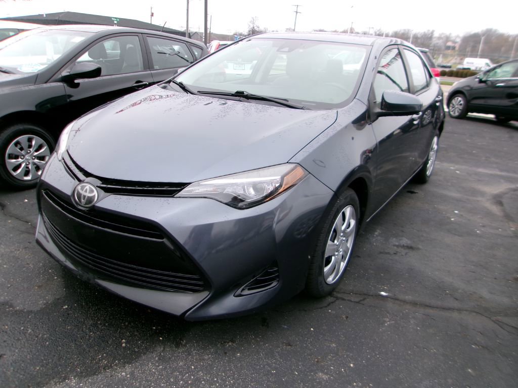 Used 2017 Toyota Corolla LE w/ Carpet Mat Package (TMS) image 6