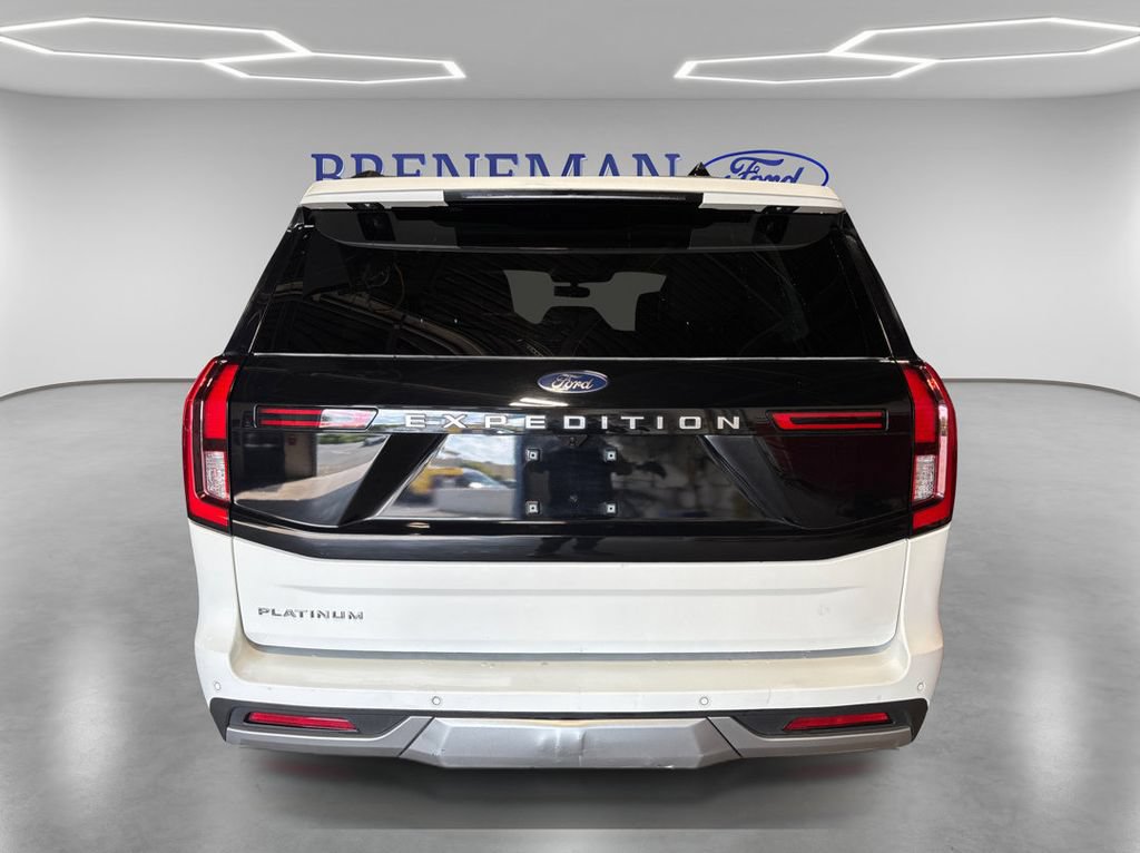 Certified 2025 Ford Expedition Platinum w/ Driver's Package AWD/4WD image 7
