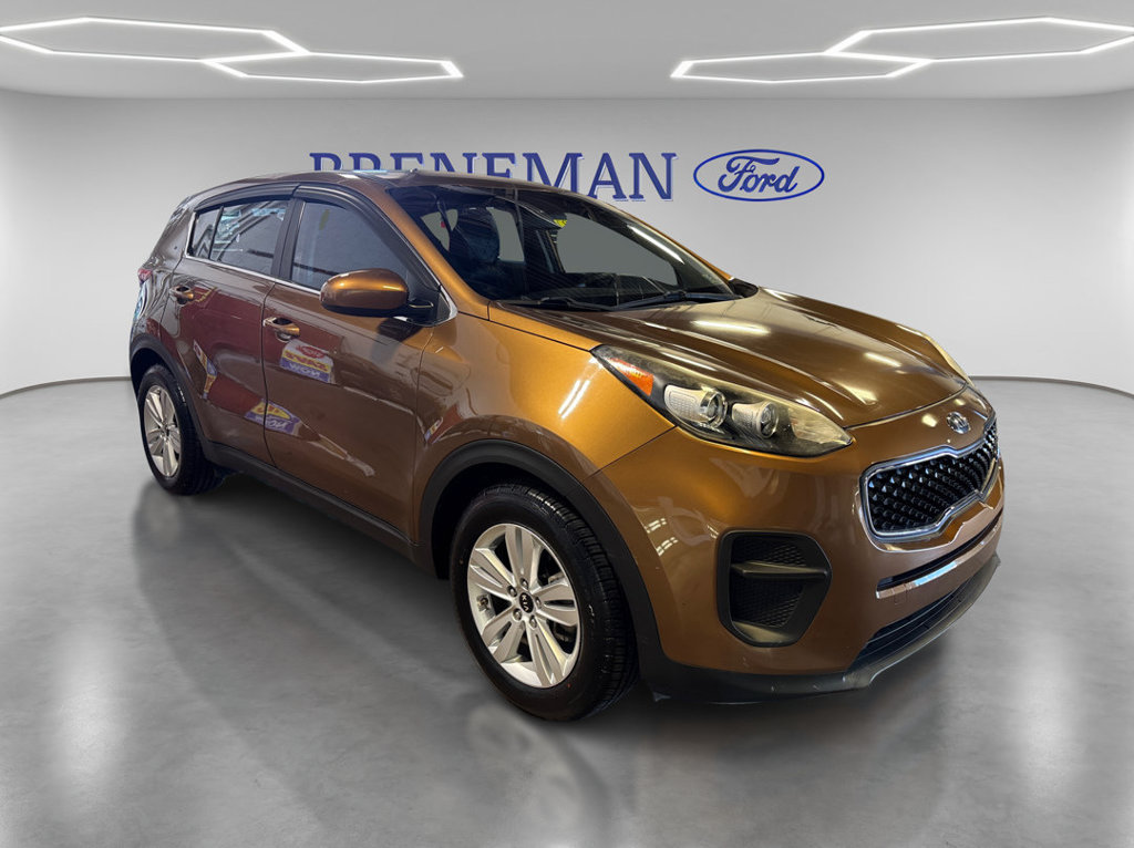 Used 2017 Kia Sportage LX FWD image 3