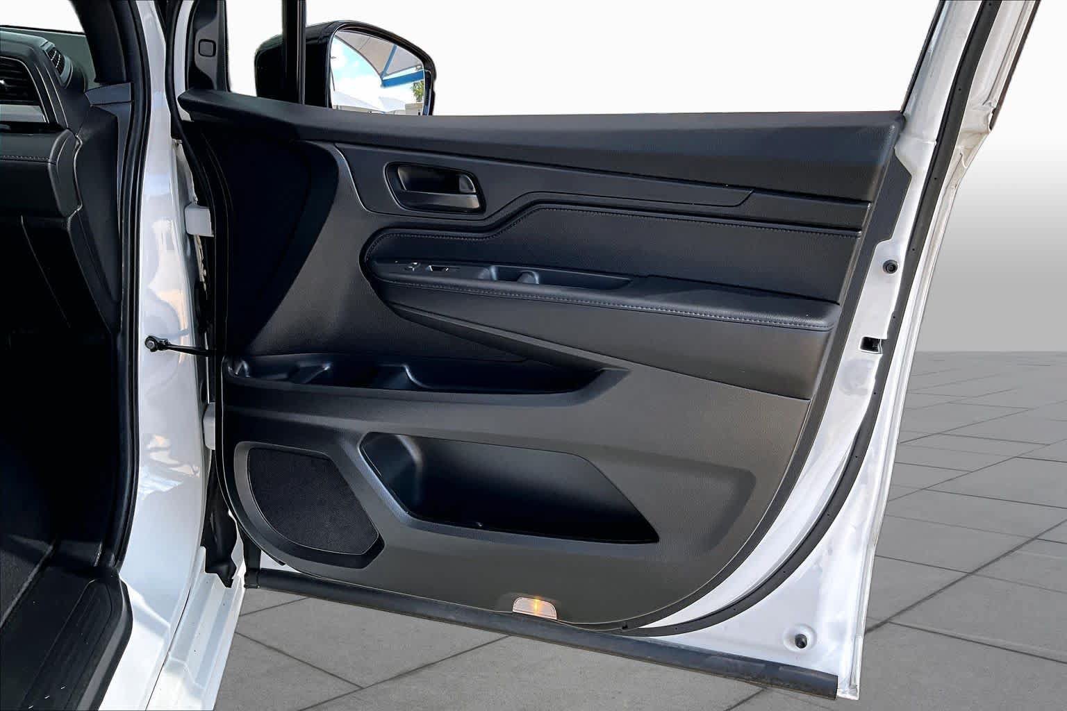 Used 2025 Honda Odyssey Sport-L image 23