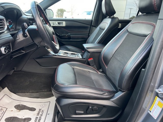 Used 2023 Ford Explorer ST-Line w/ Class IV Trailer Tow Package image 23