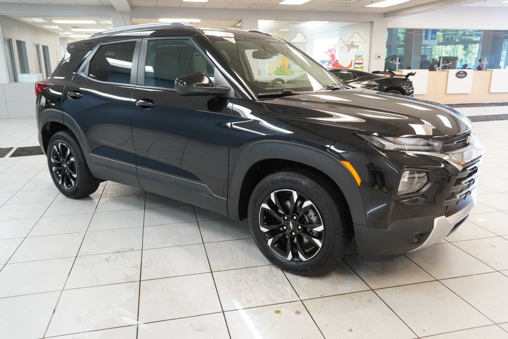Used 2023 Chevrolet TrailBlazer LT w/ Convenience Package FWD image 13