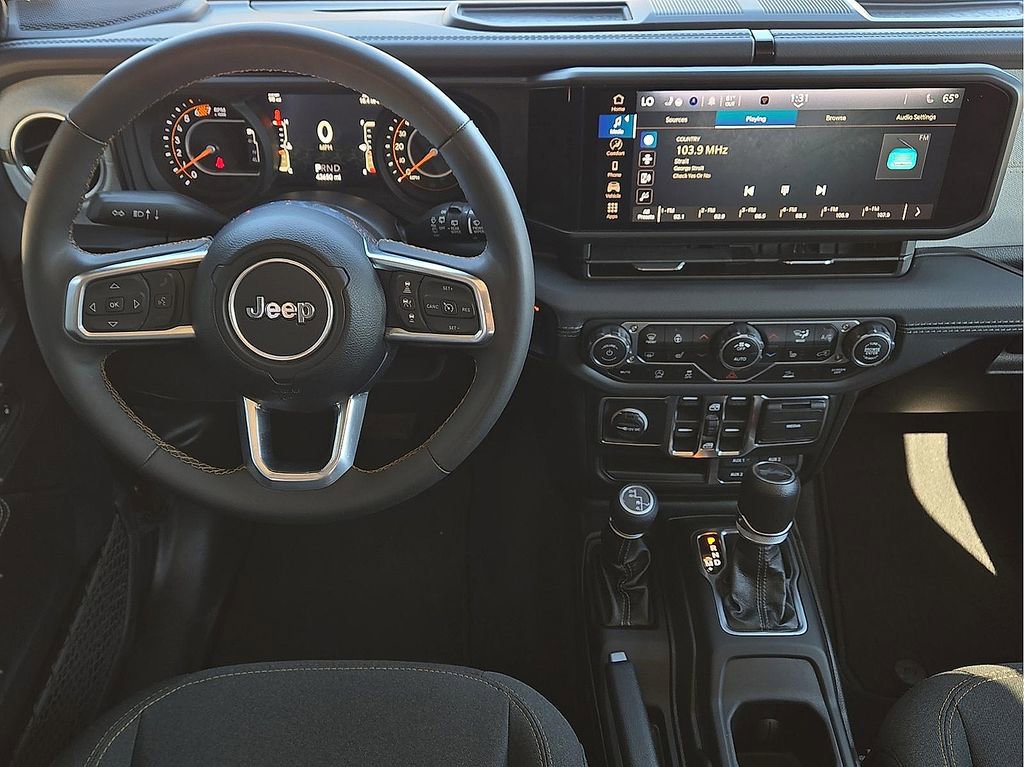 Used 2024 Jeep Wrangler Sahara image 11