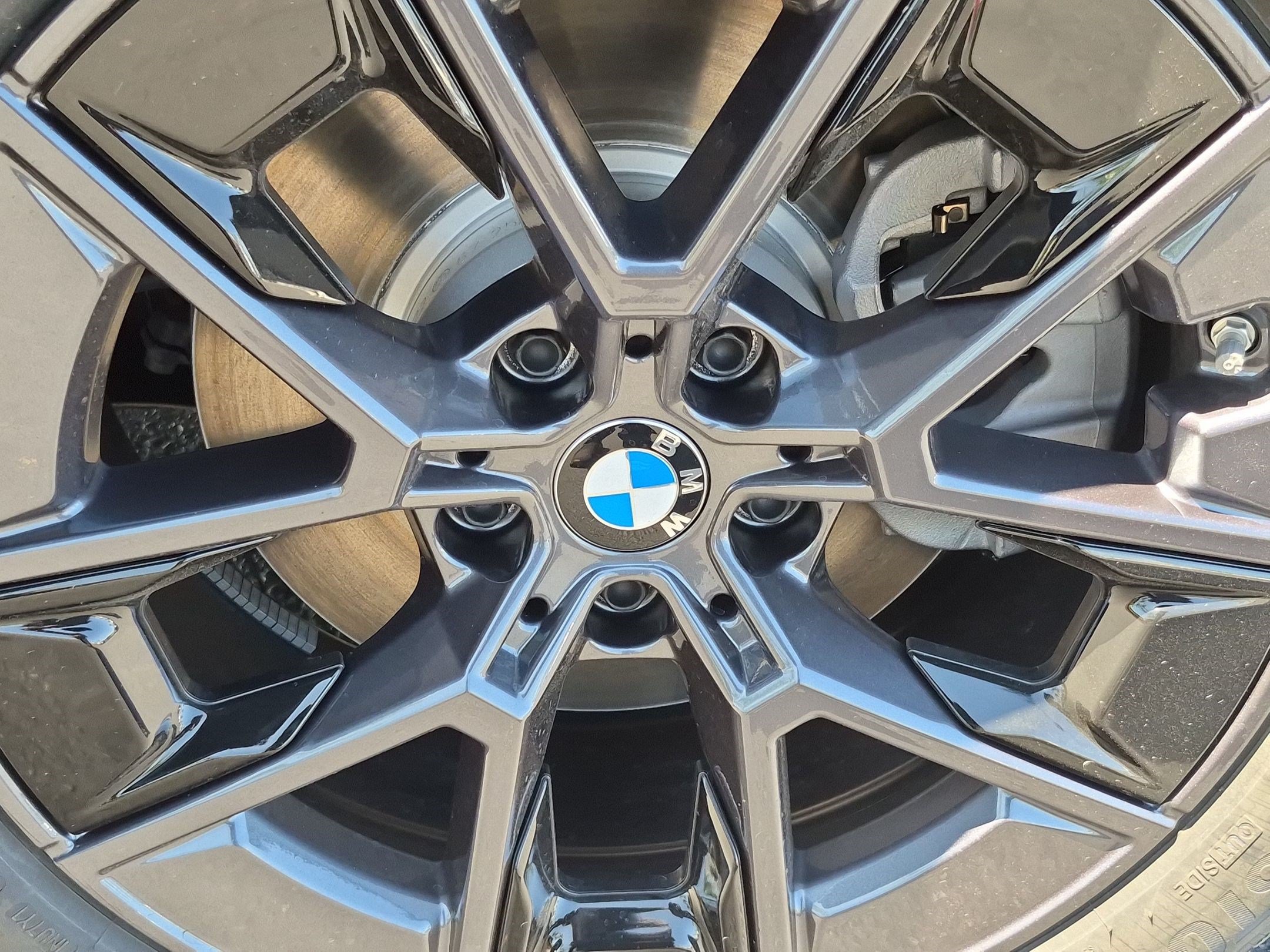 New 2026 BMW i4 eDrive40 w/ Parking Assistance Package RWD image 13