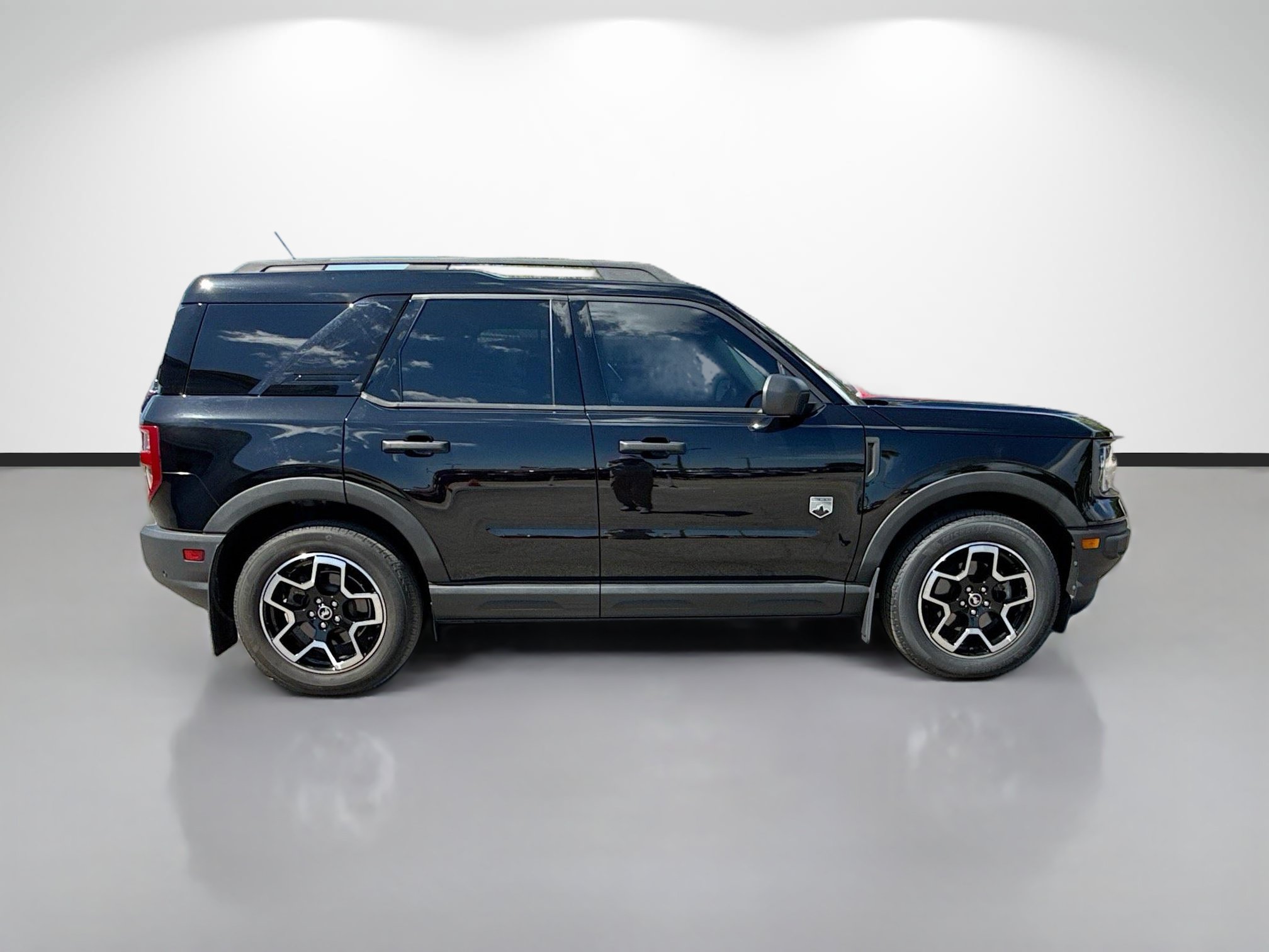 Used 2021 Ford Bronco Sport Big Bend w/ Big Bend Package AWD/4WD image 2