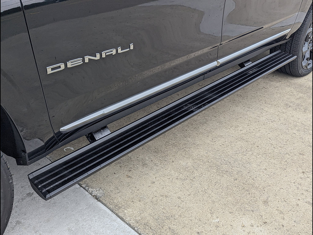 New 2026 GMC Yukon XL Denali AWD/4WD image 11