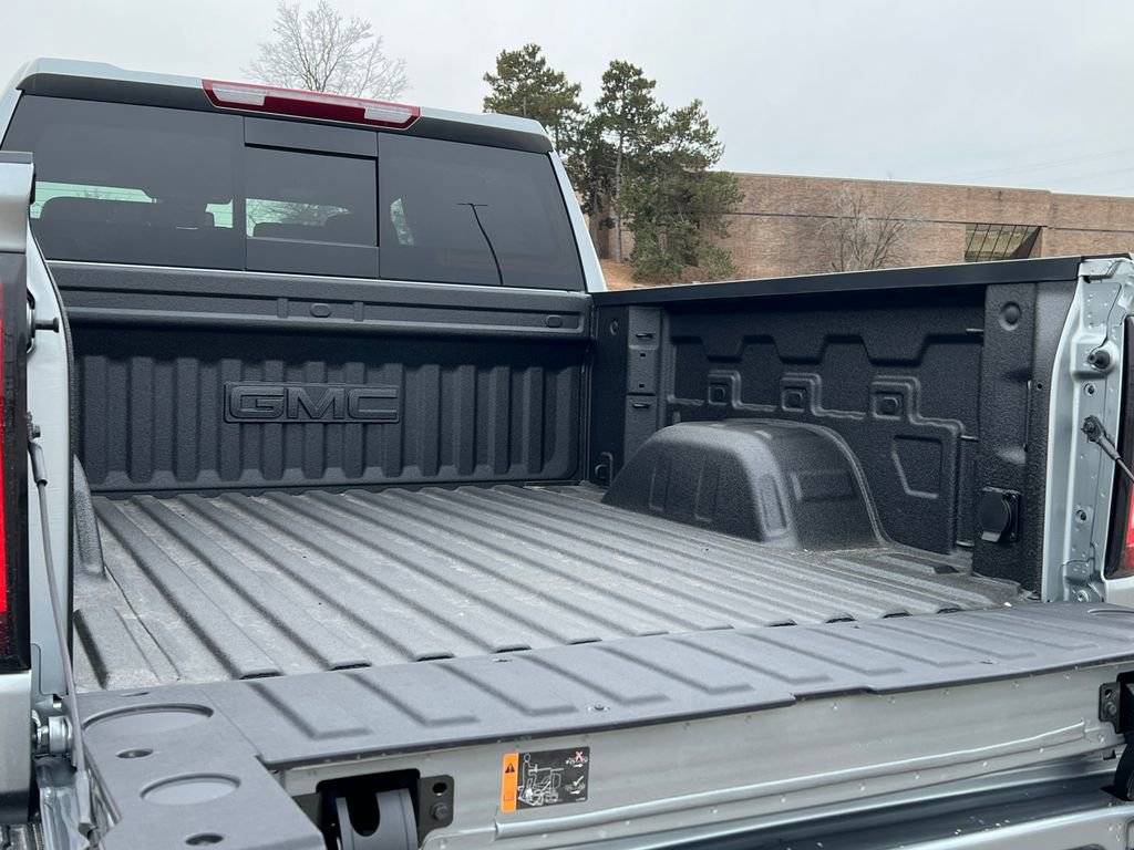 New 2026 GMC Sierra 1500 AT4 w/ AT4 Premium Package image 8