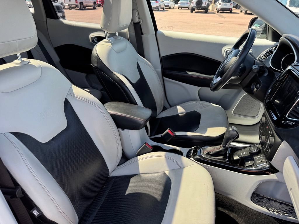 Used 2017 Jeep Compass Limited AWD/4WD image 24