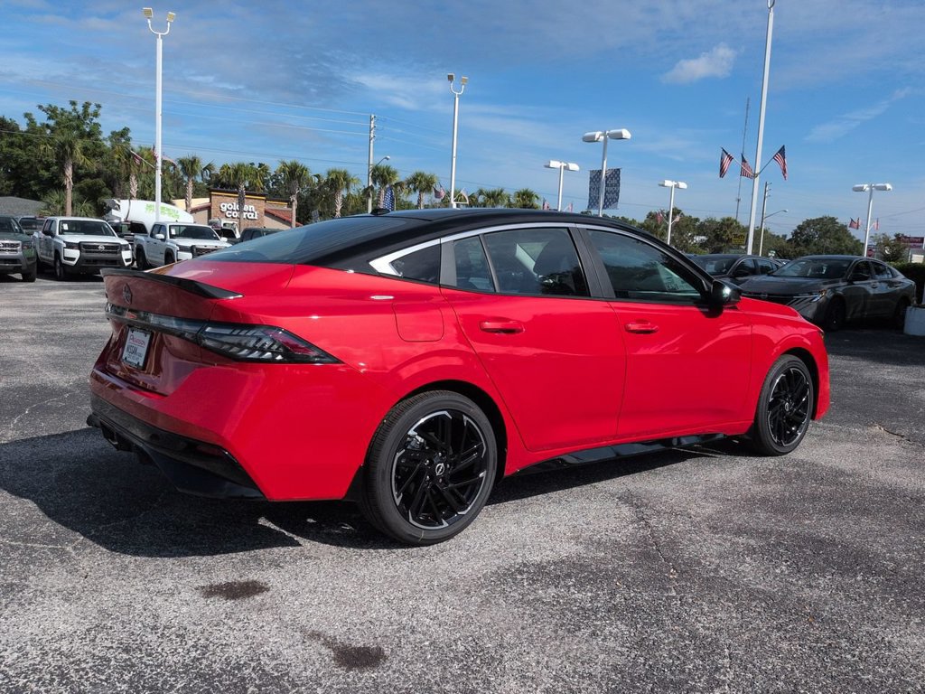 New 2027 Nissan Sentra SR w/ Floor Mat Package FWD image 4