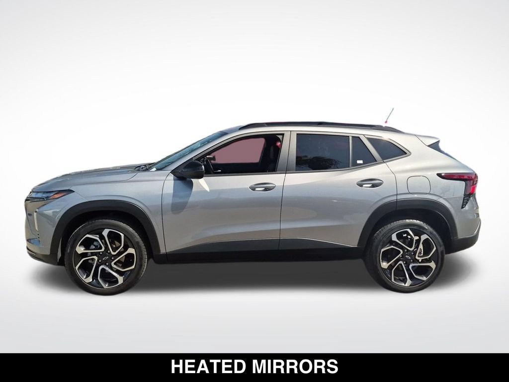 Used 2024 Chevrolet Trax RS w/ Driver Confidence Package FWD image 5