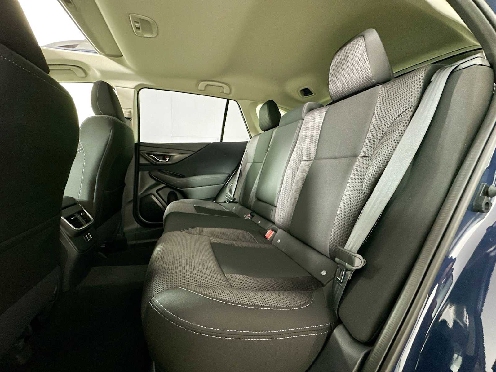 Certified 2025 Subaru Outback Premium w/ Popular Package #1A image 23