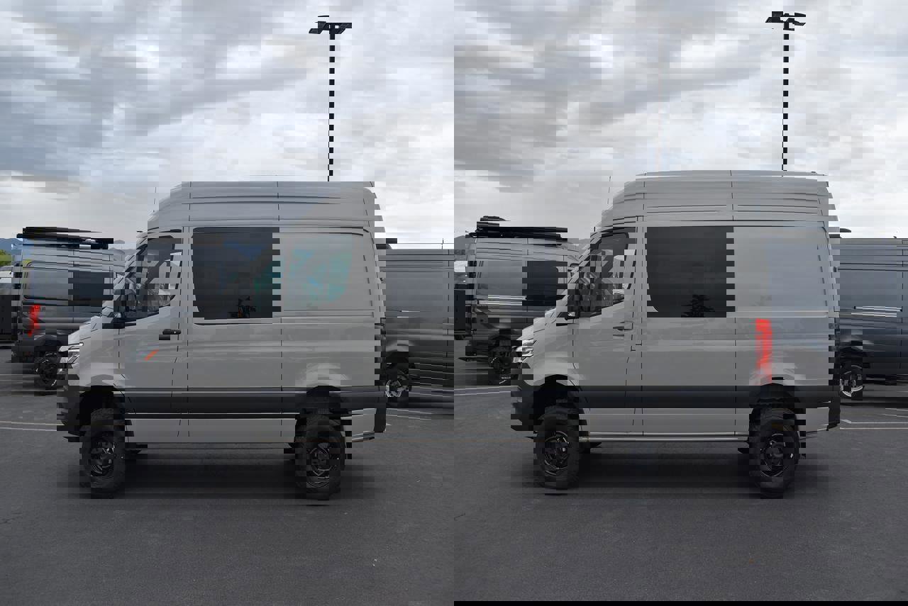 New 2025 Mercedes-Benz Sprinter 2500 image 3