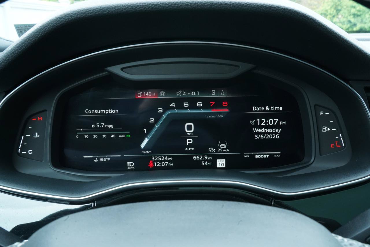 Used 2025 Audi SQ7 Premium Plus AWD/4WD image 28