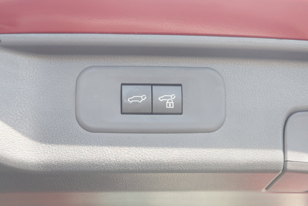Used 2026 Toyota Grand Highlander AWD image 13