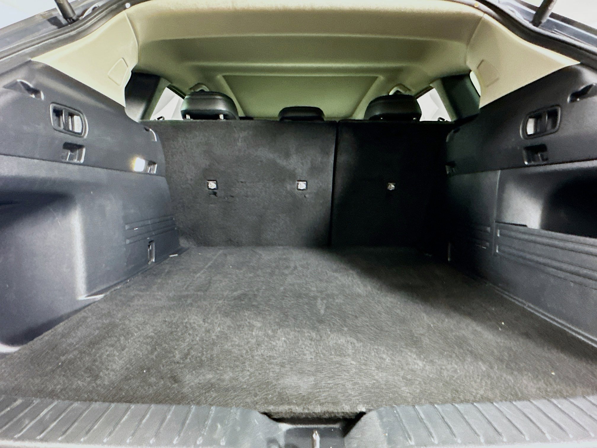 Used 2025 MAZDA CX-50 AWD 2.5 Hybrid w/ Premium Pkg image 29