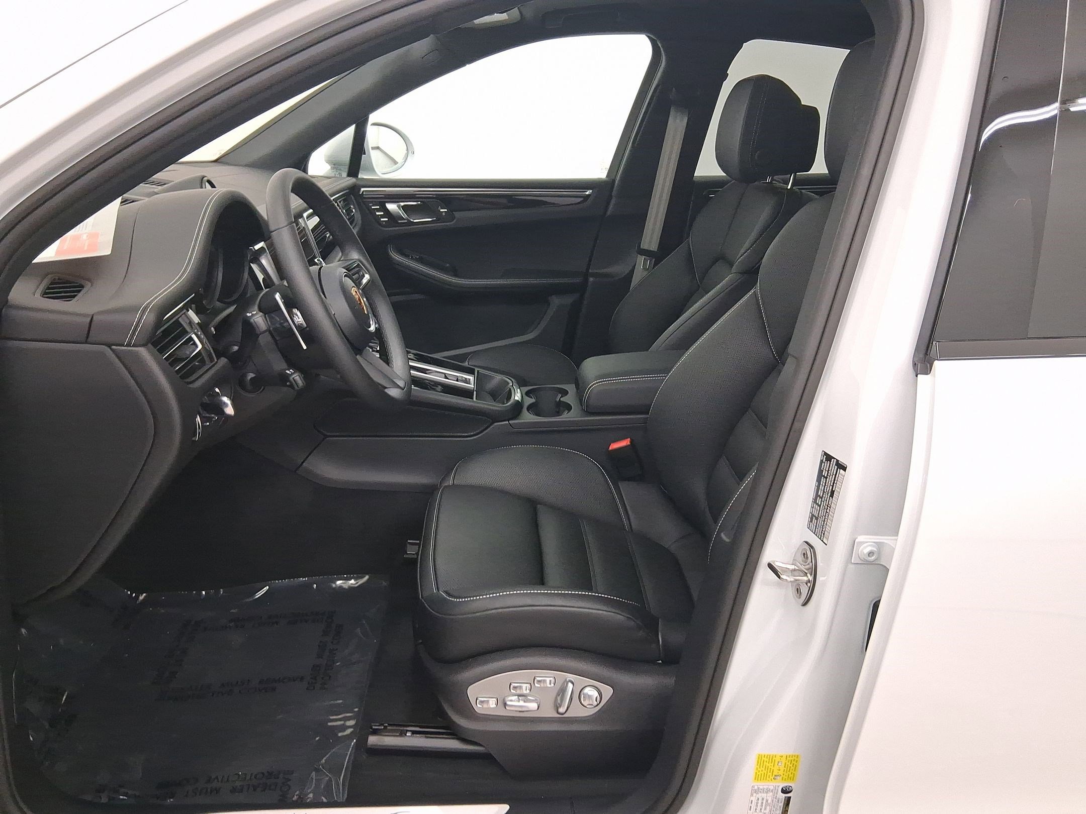 New 2026 Porsche Macan S image 5