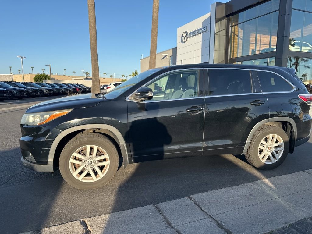 Used 2016 Toyota Highlander LE image 7