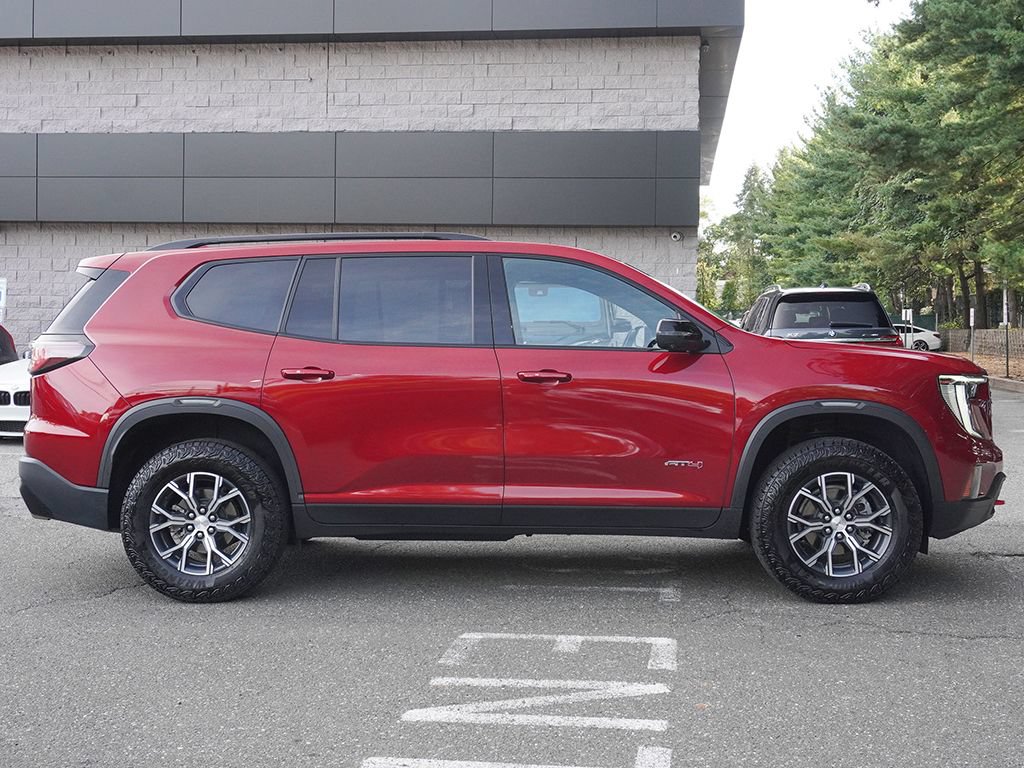 Used 2025 GMC Acadia AT4 w/ Luxury Package AWD/4WD image 24