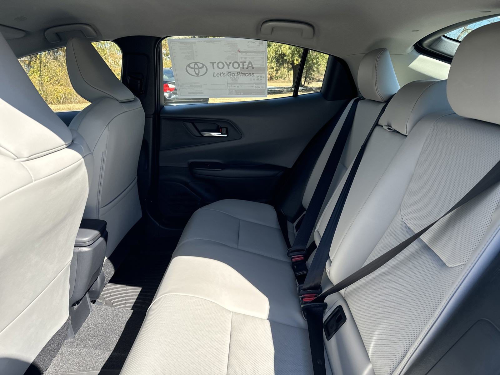 New 2024 Toyota Prius XLE FWD image 23