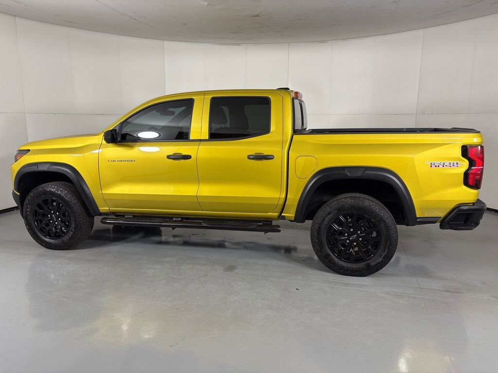 Used 2023 Chevrolet Colorado Trail Boss w/ Technology Package image 5