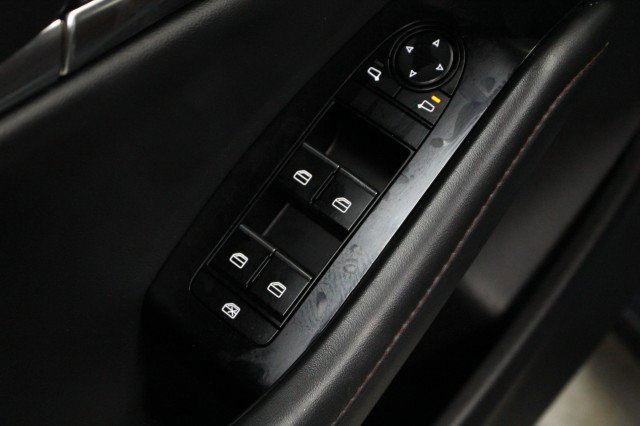 Used 2024 MAZDA MAZDA3 s image 19