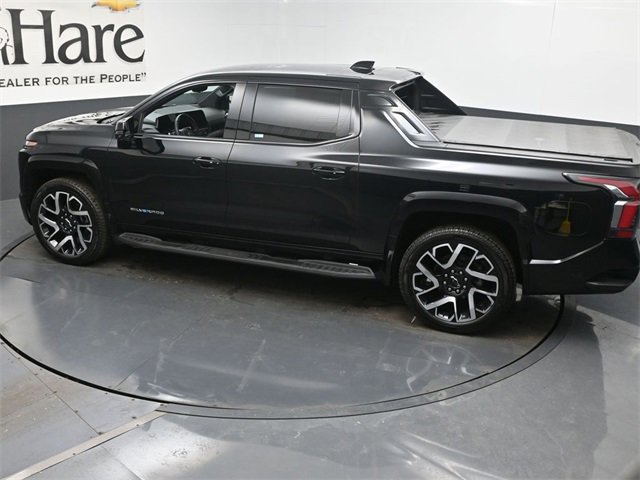 Certified 2024 Chevrolet Silverado EV RST image 40