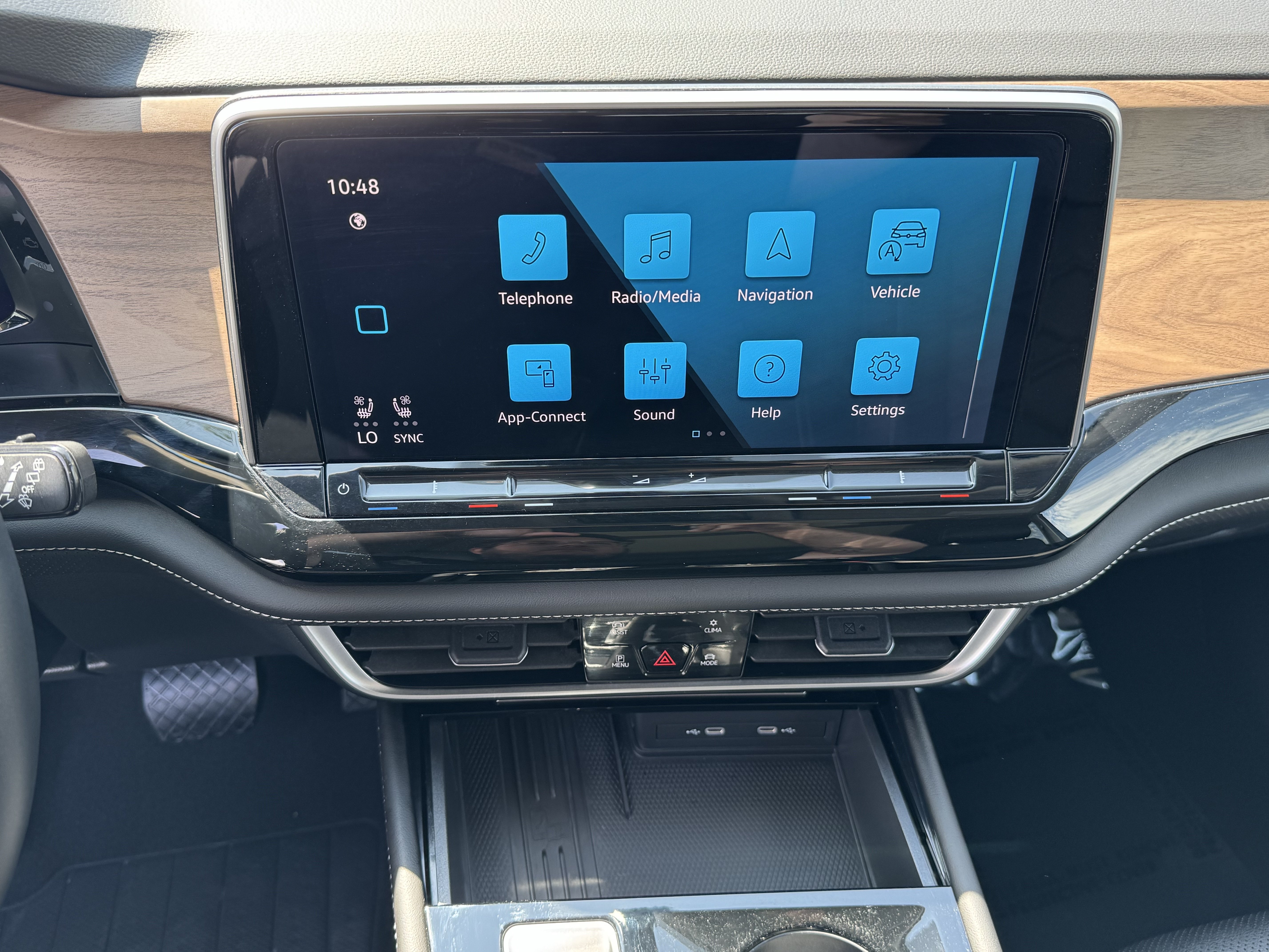 Used 2026 Volkswagen Atlas SE FWD image 23
