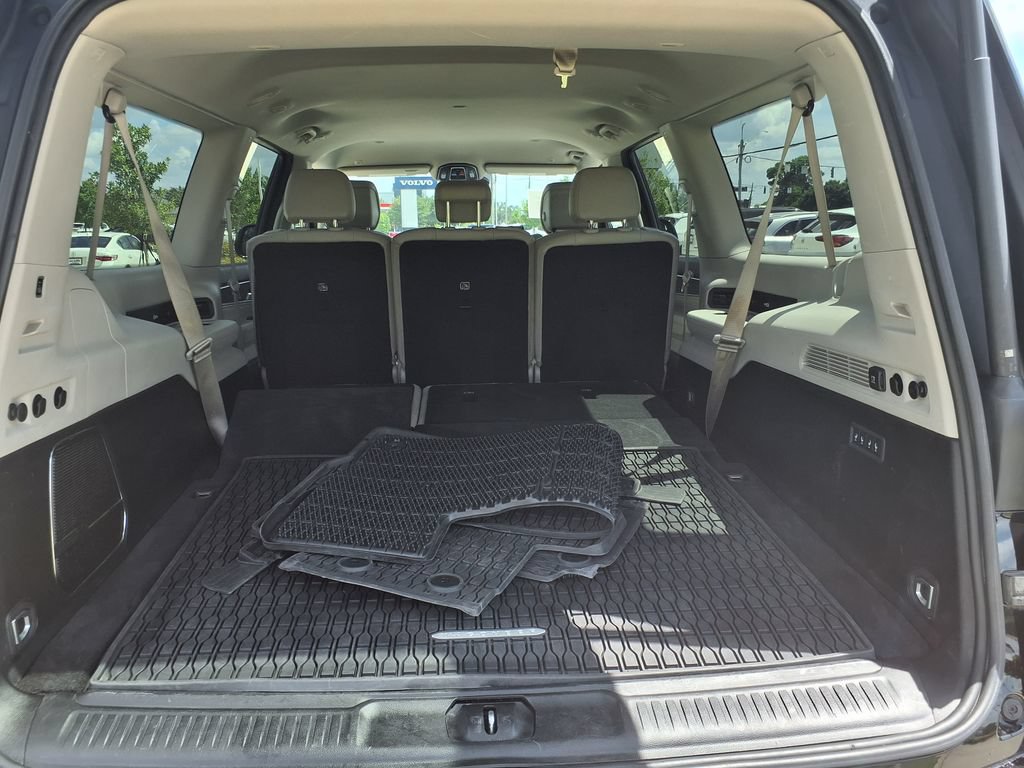 Used 2024 Jeep Wagoneer L Series II w/ Flexible Seating Group AWD/4WD image 13