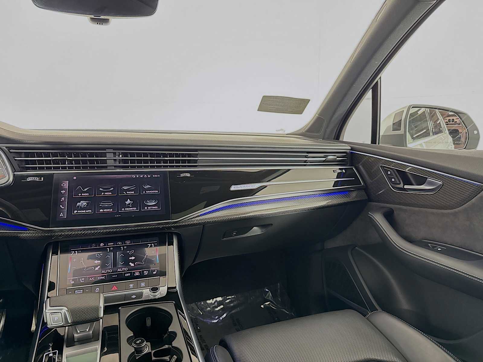 Used 2022 Audi SQ7 Premium Plus image 36