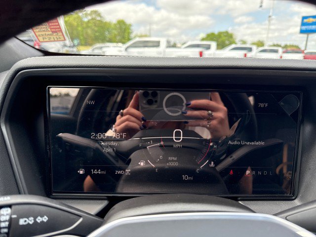 New 2025 GMC Terrain Elevation image 24