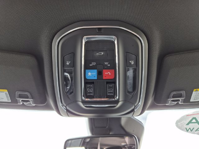 Used 2024 Jeep Grand Cherokee Altitude AWD/4WD image 28