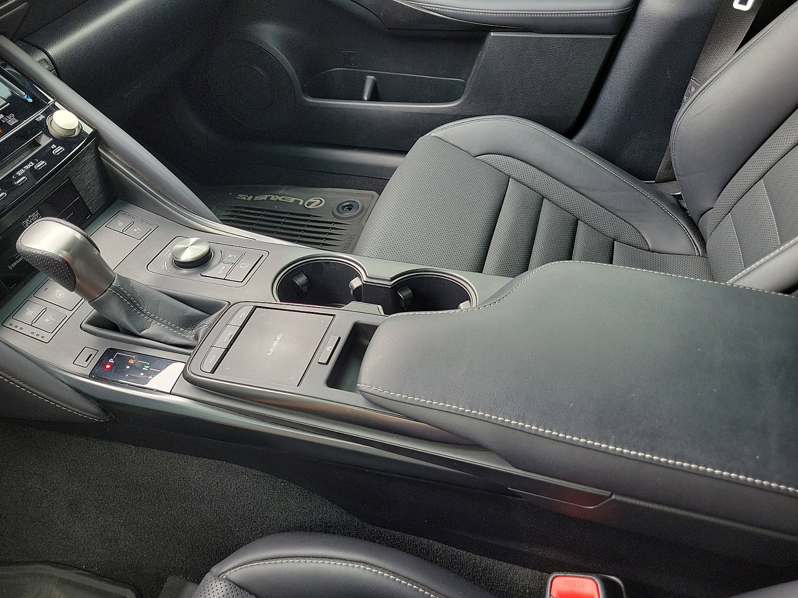 Used 2022 Lexus IS 350 F Sport w/ Dynamic Handling Package RWD image 20