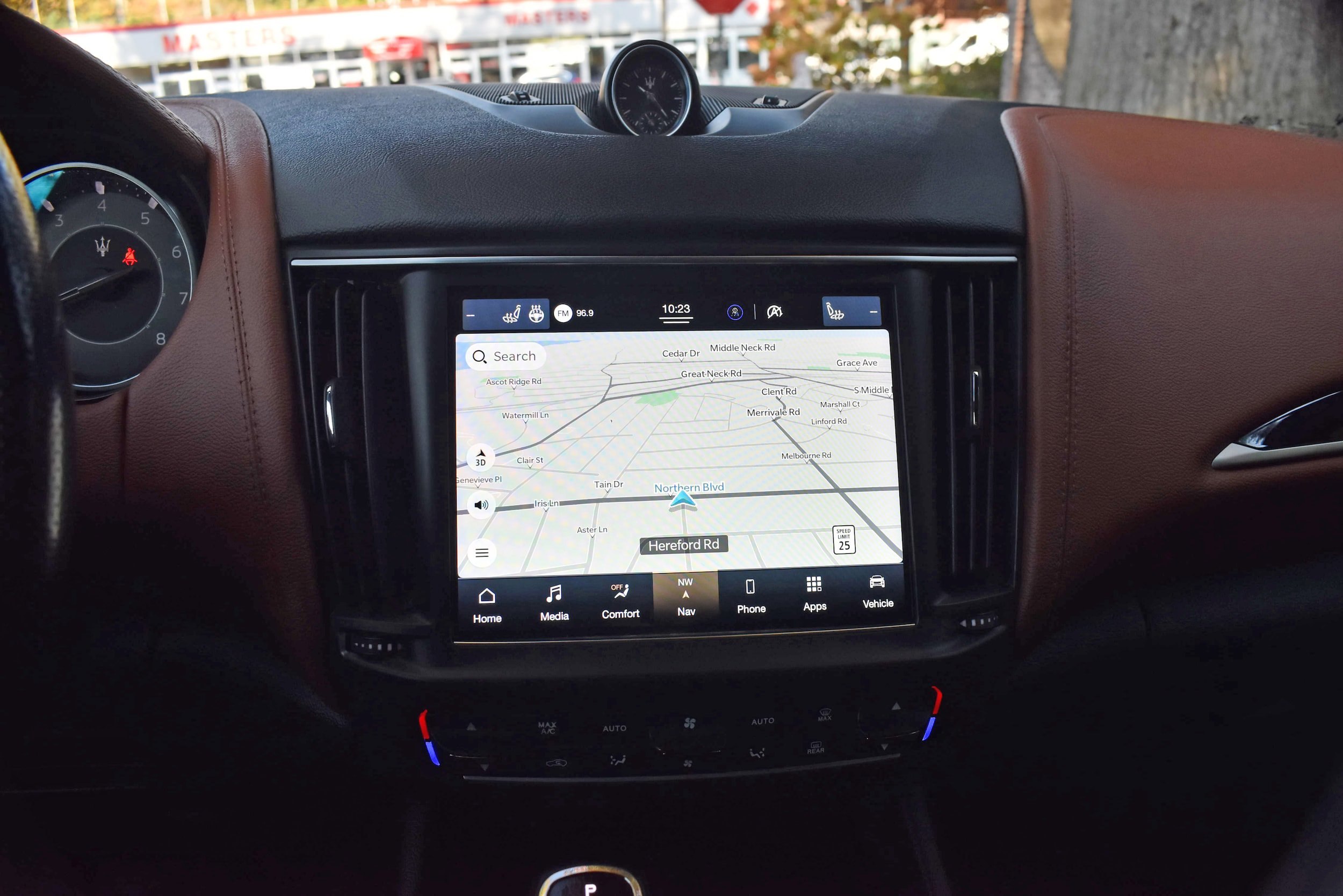 Used 2021 Maserati Levante GranSport image 35