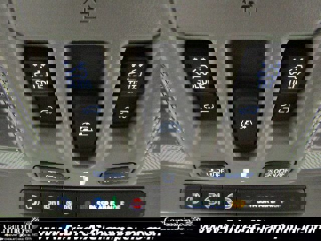 Certified 2025 GMC Sierra 1500 Denali image 47