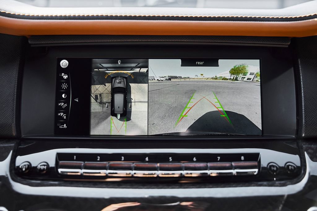 Used 2022 Rolls-Royce Cullinan Black Badge w/ Dark Exterior Package AWD/4WD image 78