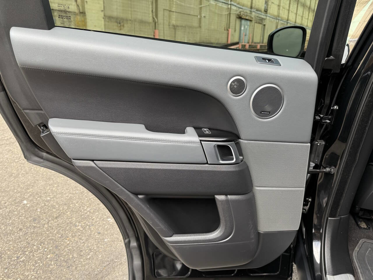 Used 2015 Land Rover Range Rover Sport HSE image 46