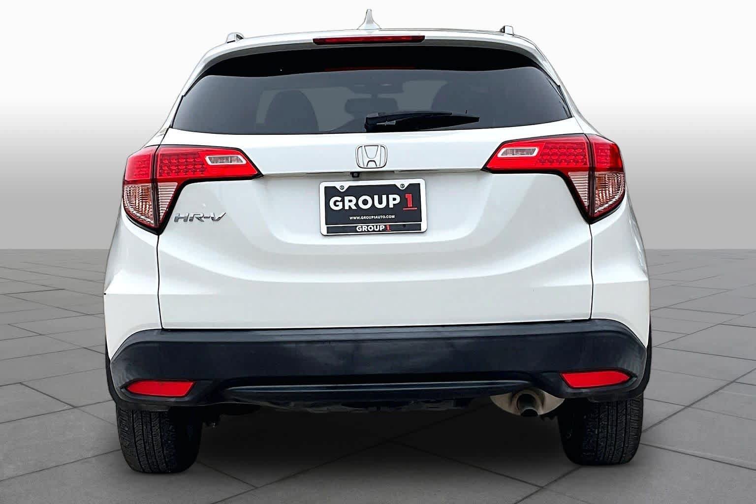 Used 2017 Honda HR-V EX-L image 4