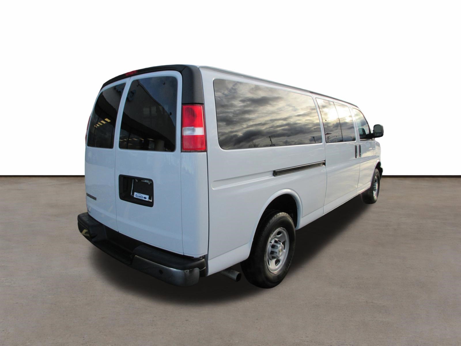 Used 2023 Chevrolet Express 3500 LT w/ LT Preferred Equipment Group image 3