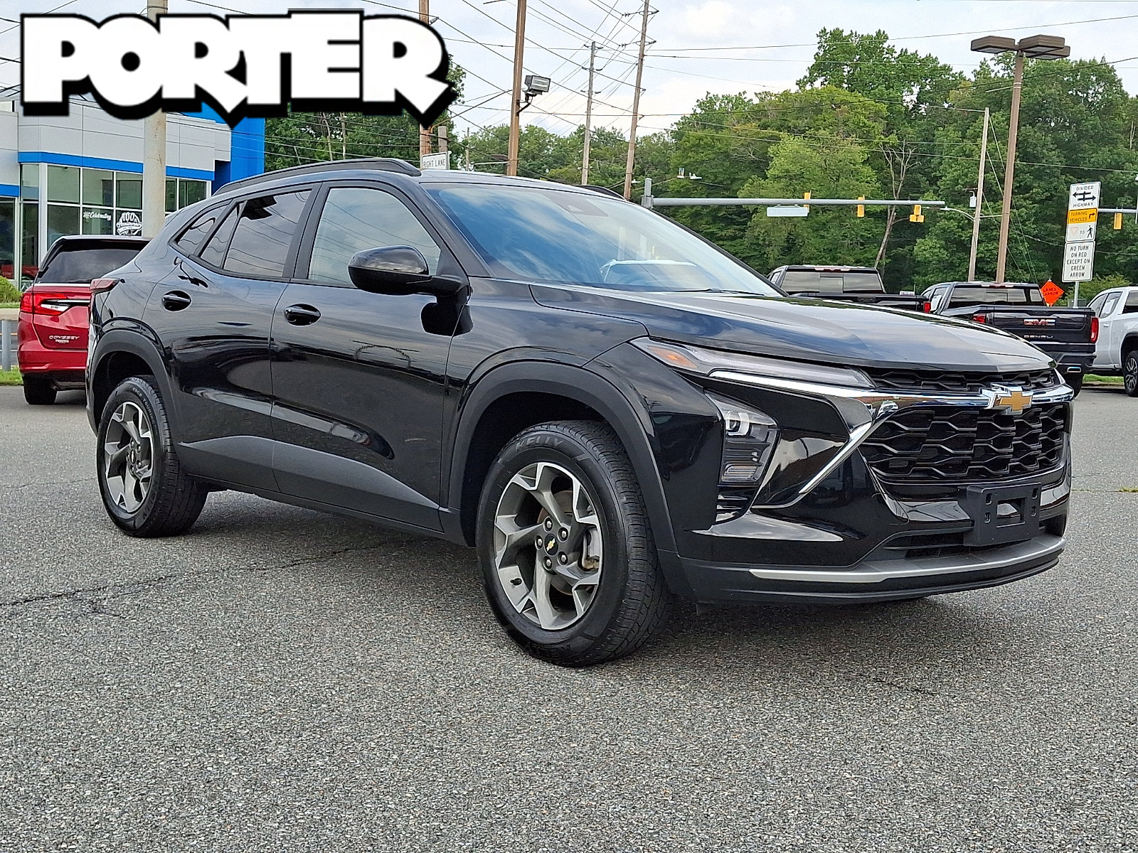 Certified 2024 Chevrolet Trax LT w/ Driver Confidence Package FWD image 1
